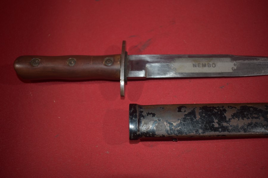 WW2 ITALIAN PARATROOPER FIGHTING KNIFE. NEMBO DIVISION. DEDICATION BLADE.-SOLD