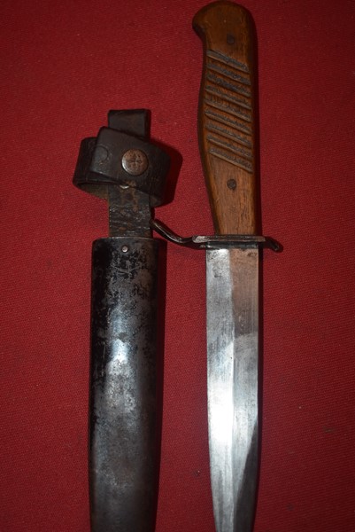 WW1 GERMAN TRENCH/FIGHTING KNIFE.J-SOLD