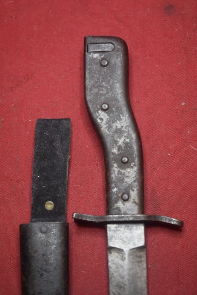 WW1 GERMAN CRANK HANDLED DEMAG TRENCH KNIFE