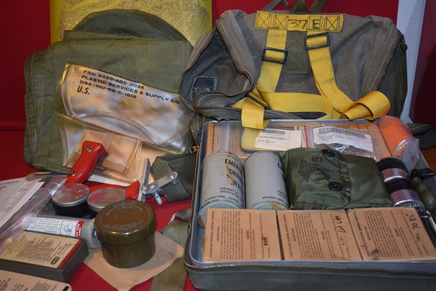 US AIRCREW SURVIVAL KIT COLD CLIMATE-SOLD