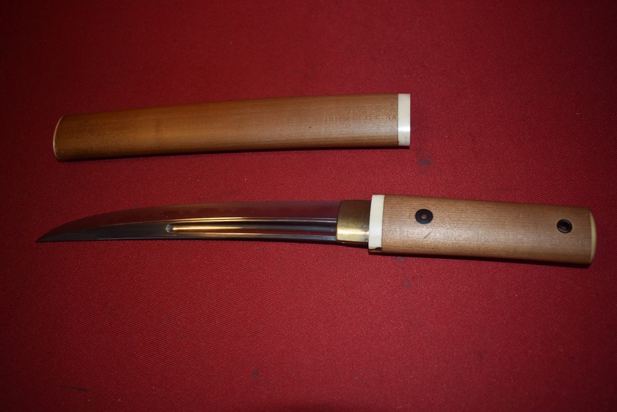 WW2 PERIOD JAPANESE TANTO KNIFE.-SOLD