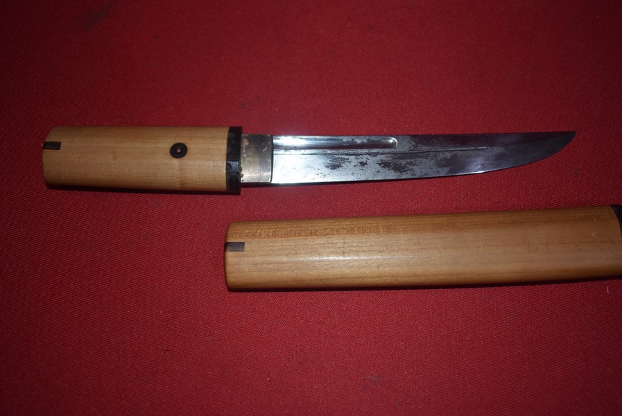 JAPANESE TANTO-SIGNED TANG 1-SOLD