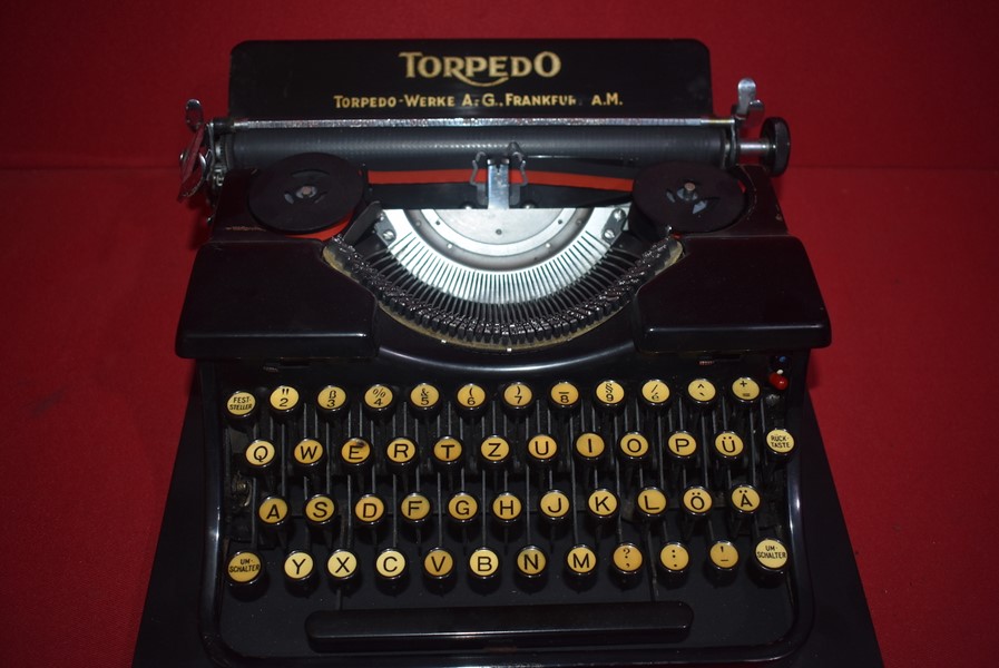 WW2 GERMAN "TORPEDO" TYPEWRITER-SOLD