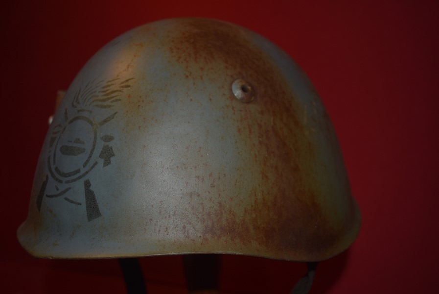 WW2 ITALIAN M33 ARMY HELMET (ARMOURED)-SOLD