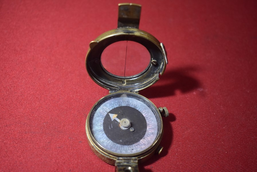 WW1 BRITISH/AUSTRALIAN BRASS POCKET COMPASS-SOLD