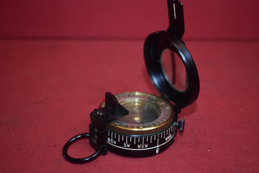 WW2 AUSTRALIAN PRISMATIC COMPASS-SOLD