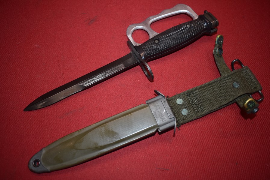 US M7 KNUCKLE GUARD BAYONET/FIGHTING KNIFE-SOLD