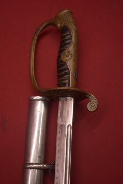 1886 JAPANESE KY-GUNTO PARADE SWORD WITH FAMILY MON-SOLD