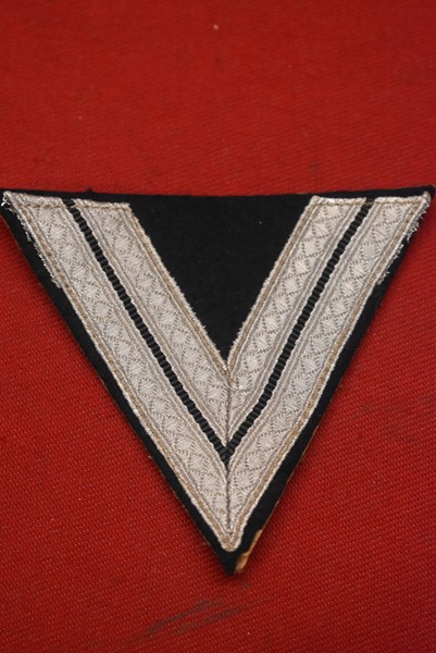 WW2 GERMAN ARMY CORPORALS CHEVRON-SOLD