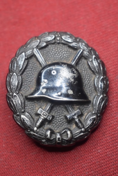 WW1 IMPERIAL GERMAN BLACK WOUND BADGE