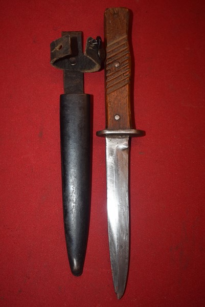 WW1 GERMAN TRENCH/FIGHTING KNIFE.c-SOLD