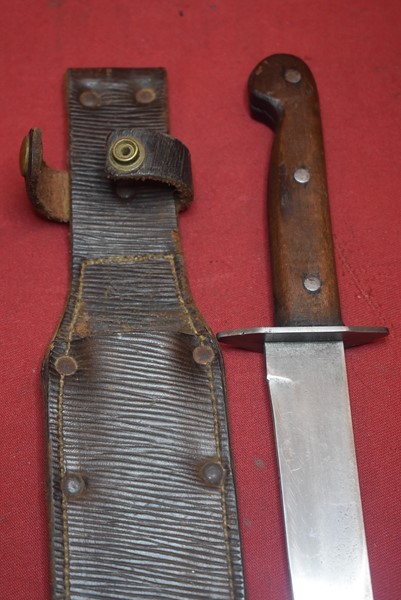 WW2 US/AUSTRALIAN FIGHTING KNIFE BY WHITTINGSLOWE.-SOLD