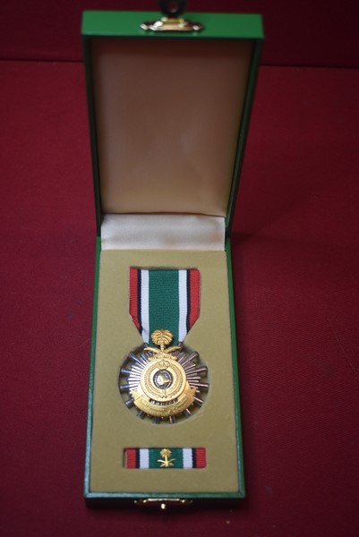 SAUDI ARABIAN ISSUED BOXED LIBERATION OF KUWAIT MEDAL-SOLD