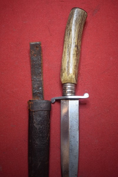 WW1 GERMAN ANTLER HANDLE TRENCH FIGHTING KNIFE-SOLD