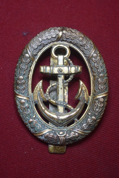 RARE WW2 GERMAN KRIEGSMARINE OFFICER OF THE WATCH DUTY BADGE BY ASSMAN-SOLD