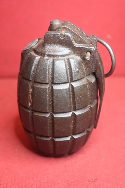 WW1 BRITISH/AUSTRALIAN HAND GRENADE DATED 1915-SOLD