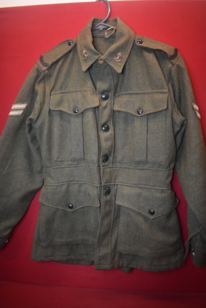 WW2 AUSTRALIAN ARMY ARTILLERY CORPORALS TUNIC DATED 1940