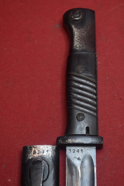 WW2 1939 DATED GERMAN K98 BAYONET MATCHING NUMBERS AND RARE MAKER