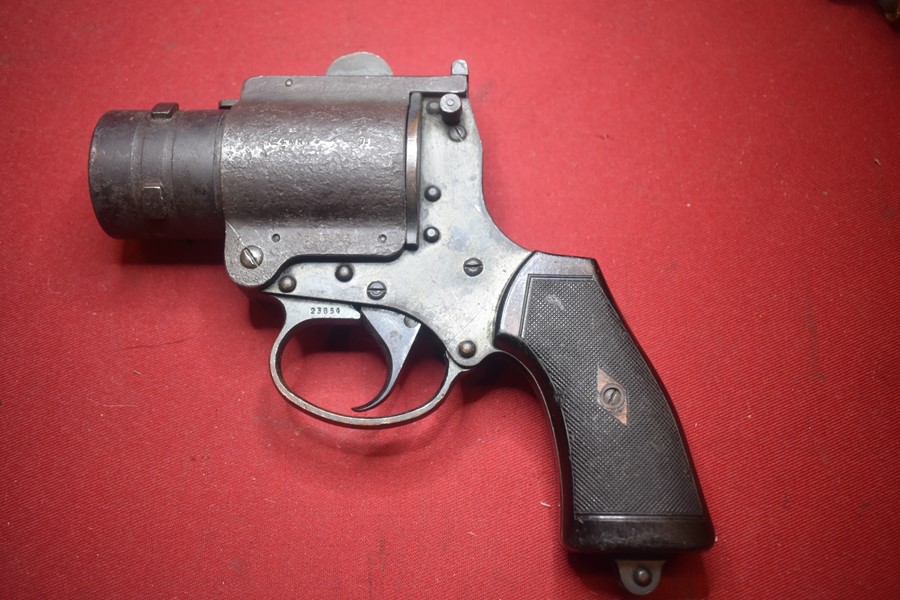 WW2 BRITISH NO4 MK1 FLARE PISTOL-SOLD