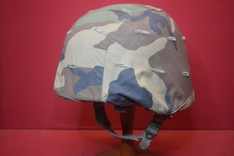 US ISSUED PASGT KEVLAR HELMET.