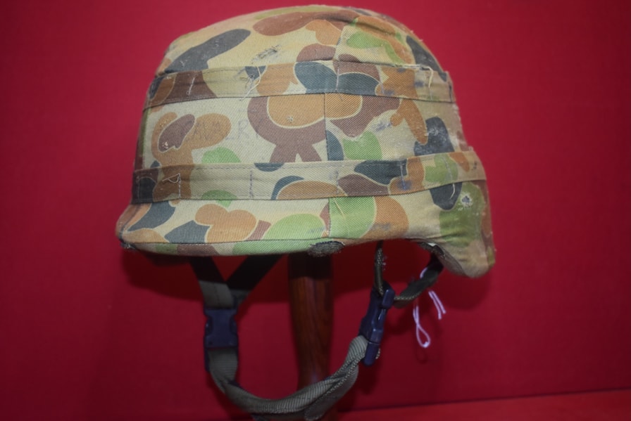 AUSTRALIAN ISSUED PASGT KEVLAR HELMET.-SOLD