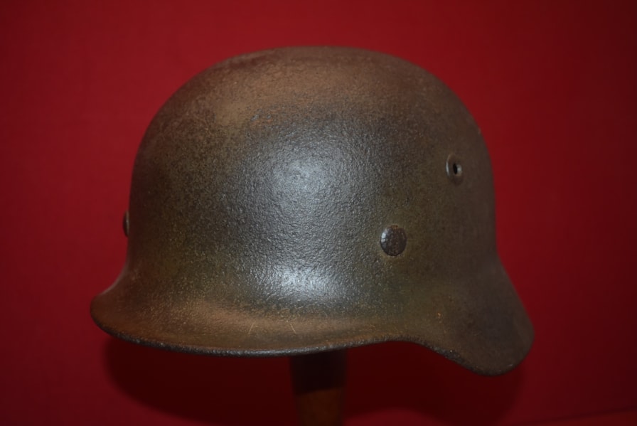 RELIC WW2 GERMAN HELMET
