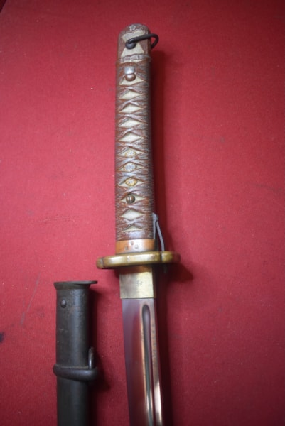 WW2 JAPANESE NCO SWORD WITH MATCHING NUMBERS-SOLD