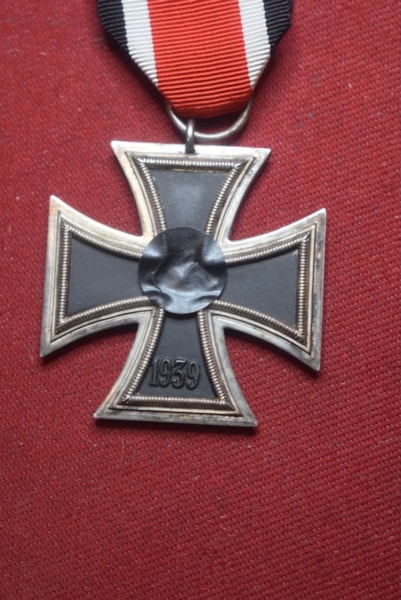 WW2 GERMAN IRON CROSS SECOND CLASS MAKER MARKED-SOLD