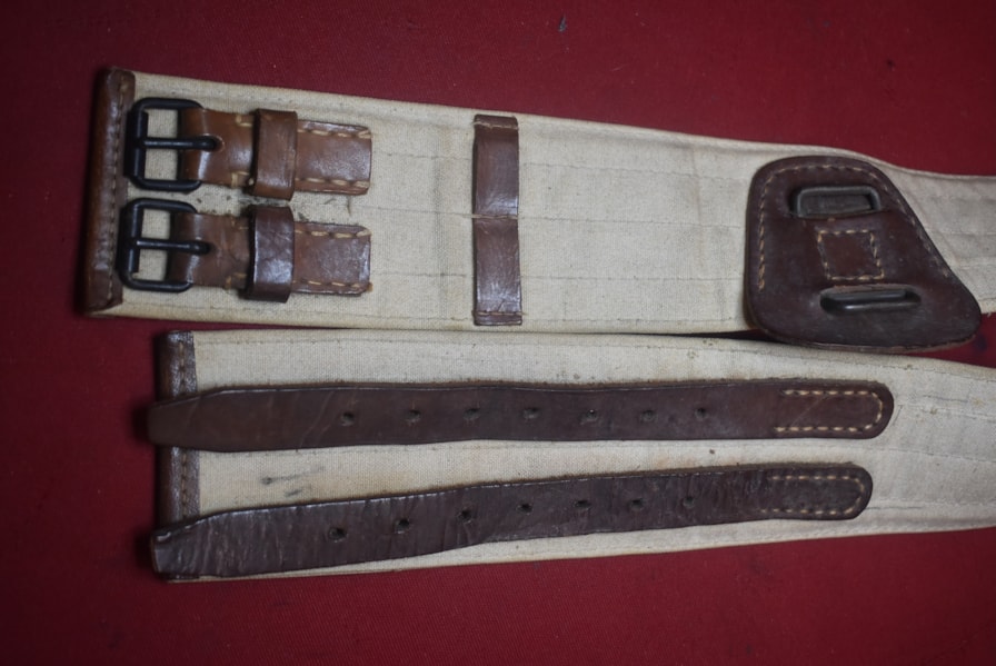 WW2 JAPANESE OFFICERS CANVAS SWORD BELT