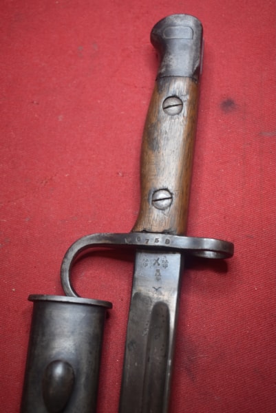 PATTERN 08 HOOKED QUILLON BAYONET FOR THE 303 RIFLE AUSTRALIAN ISSUE TO VICTORIA.