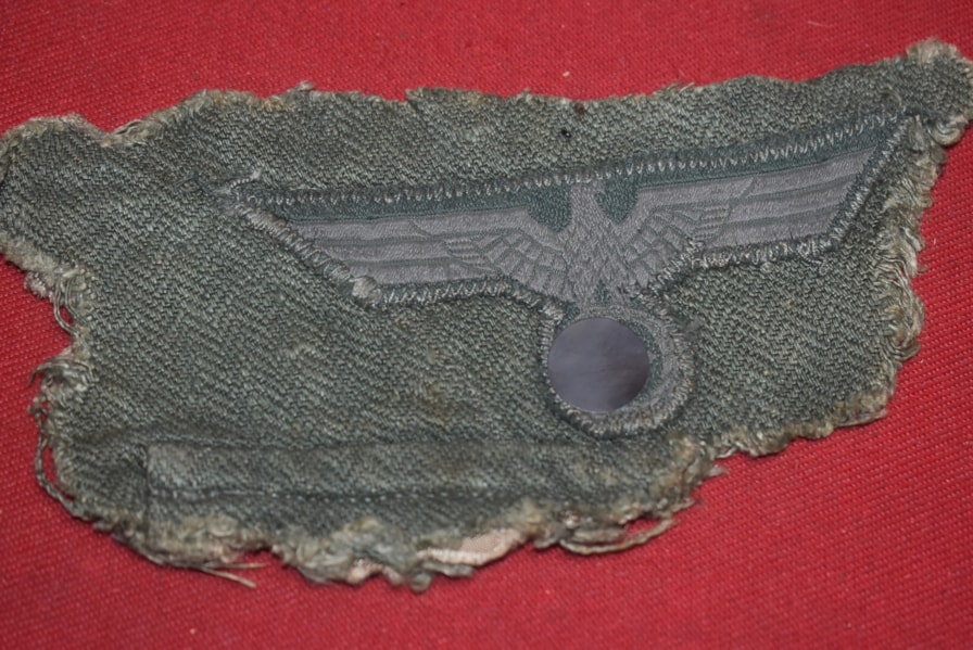 WW2 GERMAN SOLDIERS BREAST EAGLE