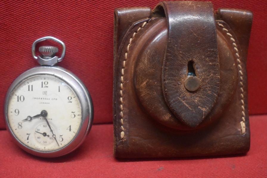WW1 PERIOD OFFICERS WATCH WITH LEATHER COVER BY INGERSOLL