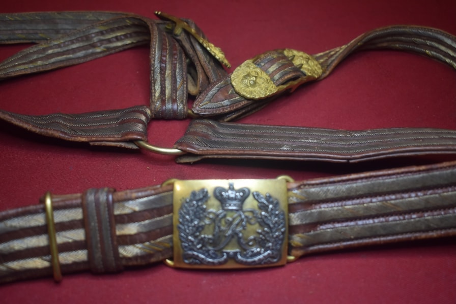 VICTORIAN PERIOD OFFICERS DRESS BELT WITH SWORD HANGERS