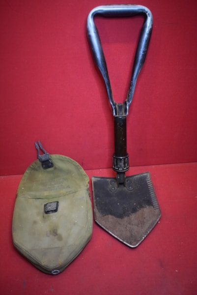 US FOLDING ENTRENCHING TOOL AND COVER