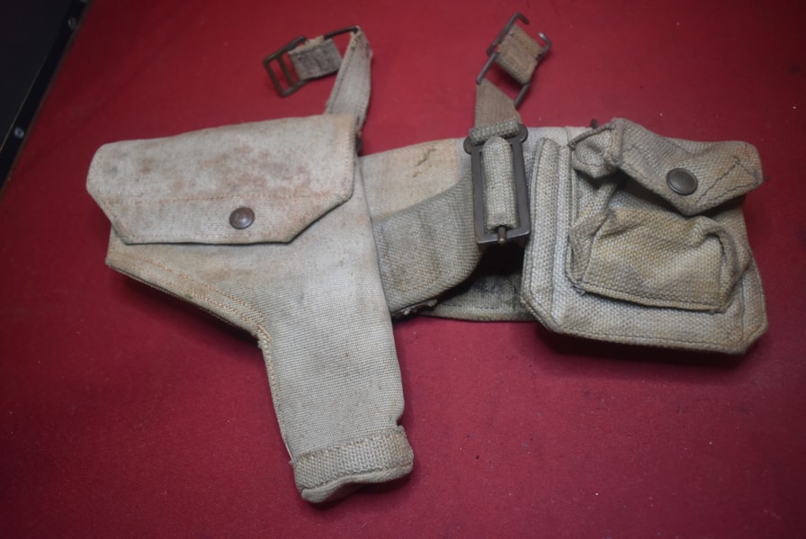 WW2 BRITISH/AUSTRALIAN WEB BELT, PISTOL HOLSTER AND AMMO POUCH.