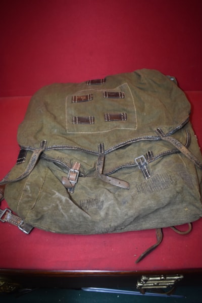 WW2 GERMAN MOUNTAIN TROOPS (GEBIRGSJAGER) RUCKSACK COMBAT USED, DATED 1942