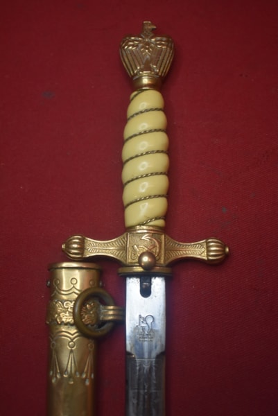 WW2 GERMAN KRIEGSMARINE OFFICERS DAGGER BY EIKHORN-SOLD
