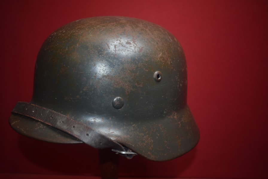 WW2 GERMAN M35 HELMET-SOLD