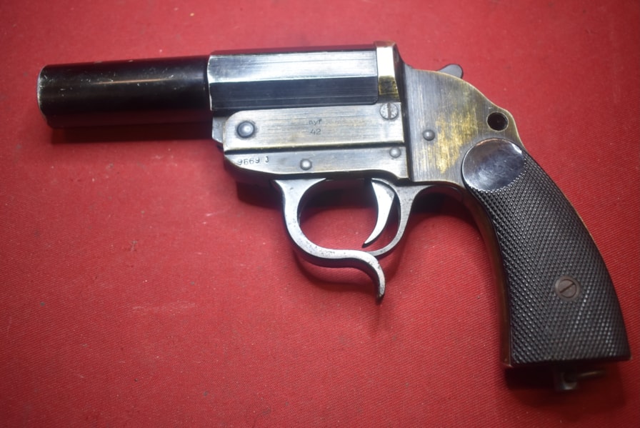WW2 GERMAN FLARE/SIGNAL PISTOL