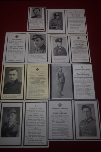 WW2 GERMAN DEATH/FUNERAL CARDS X 8