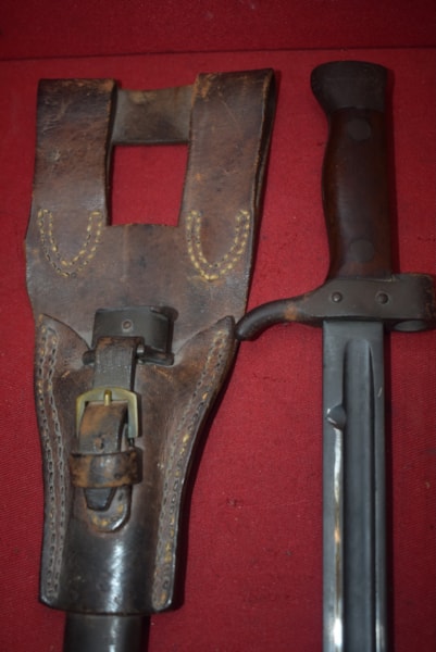 WW1 FRENCH M1892 BERTHIER BAYONET WITH LEATHER FROG