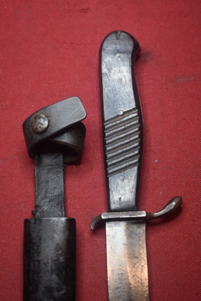 WW1 GERMAN TRENCH/FIGHTING KNIFE BY ROBERT HERDER